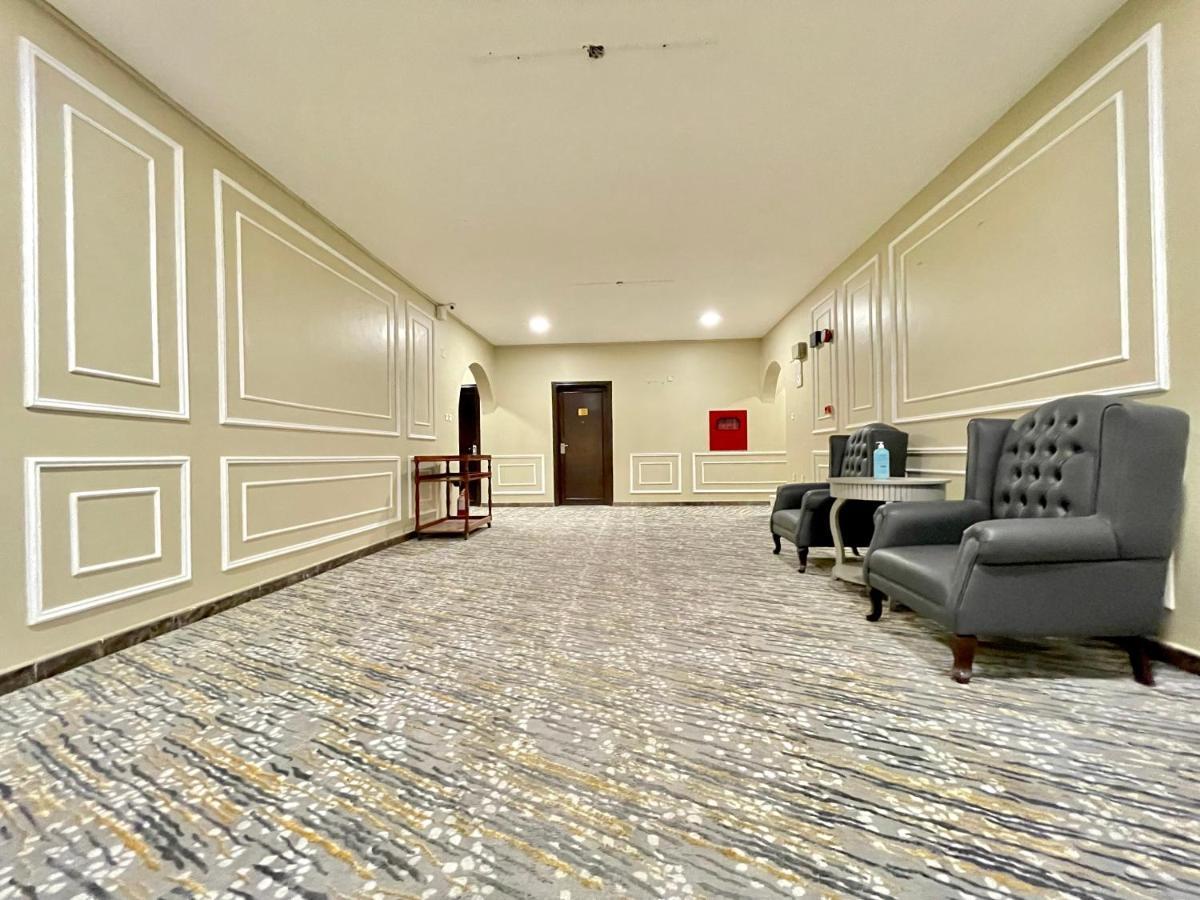 Relax Day Hotel Tabuk Buitenkant foto