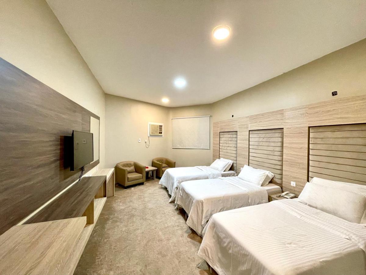 Relax Day Hotel Tabuk Buitenkant foto